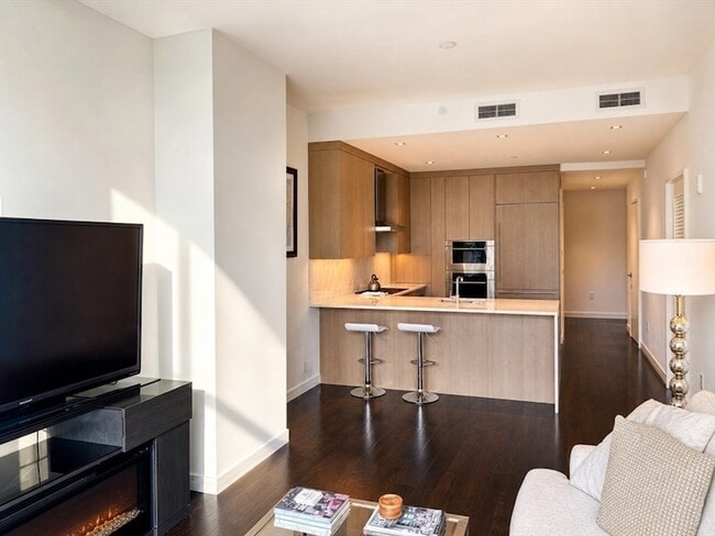 Photo - 150 Seaport Blvd Unit 20G