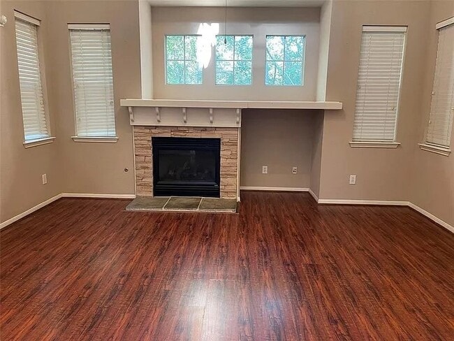 Photo - 63 Scarlet Woods Ct