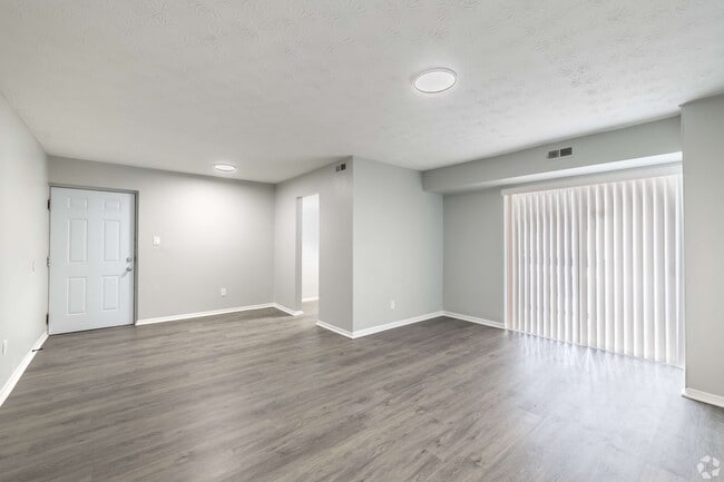 Living Area - Eastland Hills Apartments