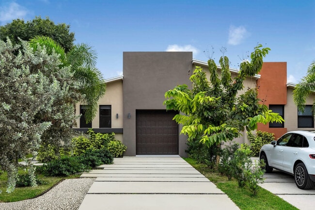 Photo - 826 SW 14th Ct Unit SI FL1-ID1475648P