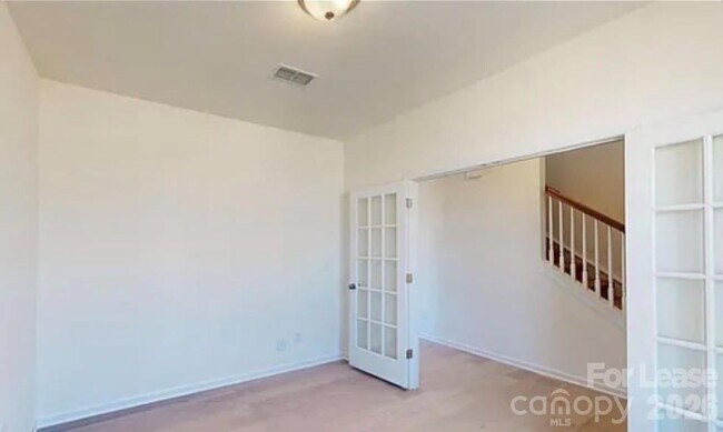 Photo - 2650 Trinity St