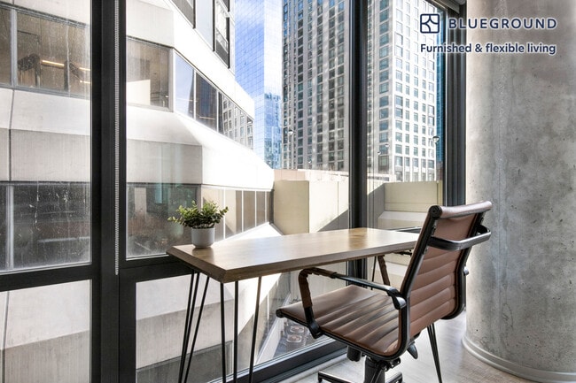 Photo - 423 E Ohio St Unit FL3-ID1393