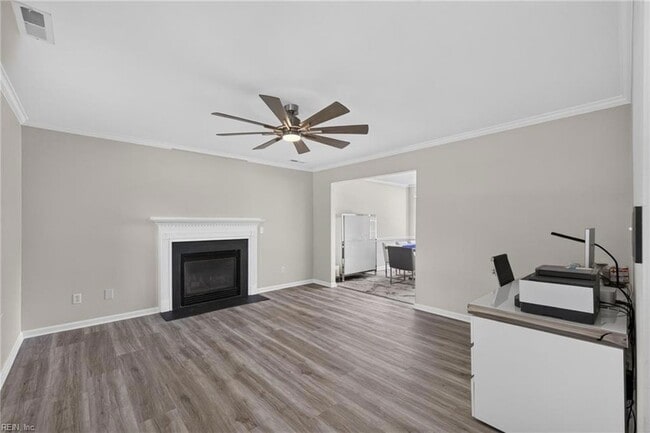 Photo - 1428 Gust Ln