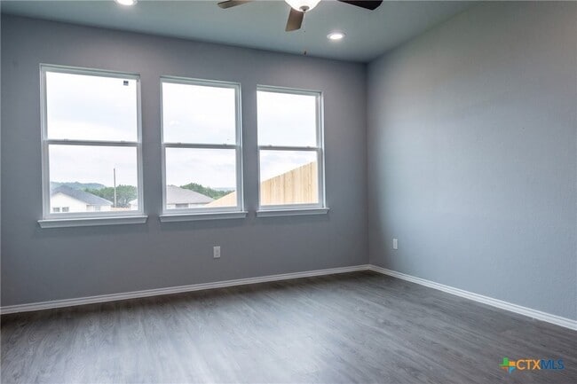 Photo - 227 Grn Valley Dr