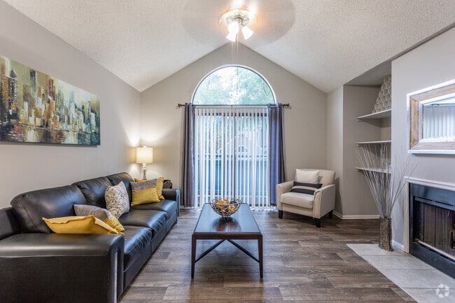 1BR, 1BA - 752 SF - East Ponce Village