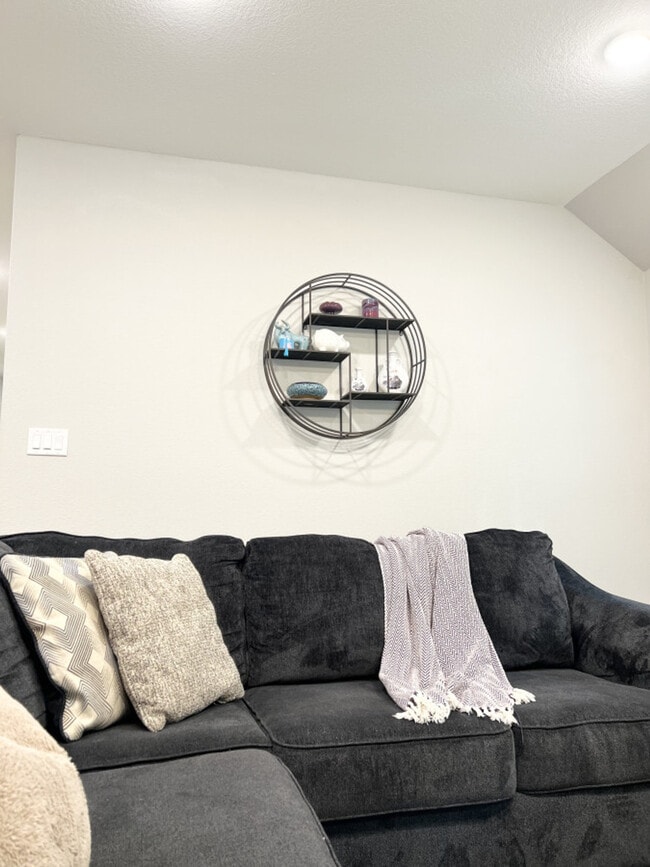 Photo - 3824 Springfield Dr Unit ID1328078P