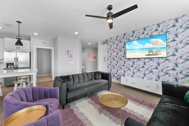 Building Photo - 11830 Buckfield Cir Unit ID1290656P