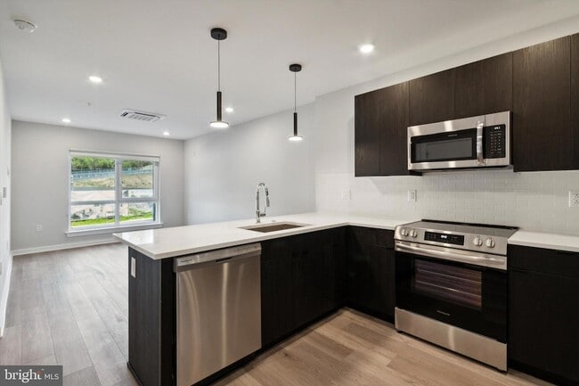 Building Photo - 3449 Scotts Ln Unit A403