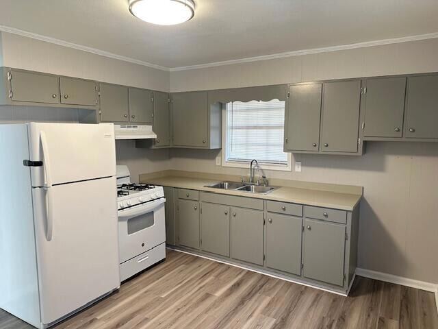 Photo - 745 20th St NE