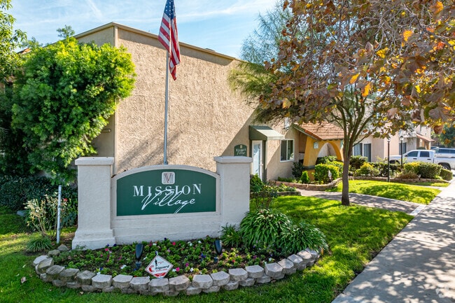 Building Photo - Mission Village