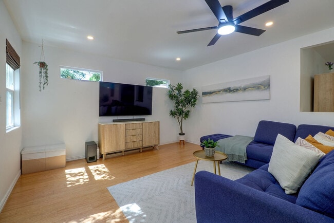 Photo - 6304 Peggy St Unit SI ID1605359P