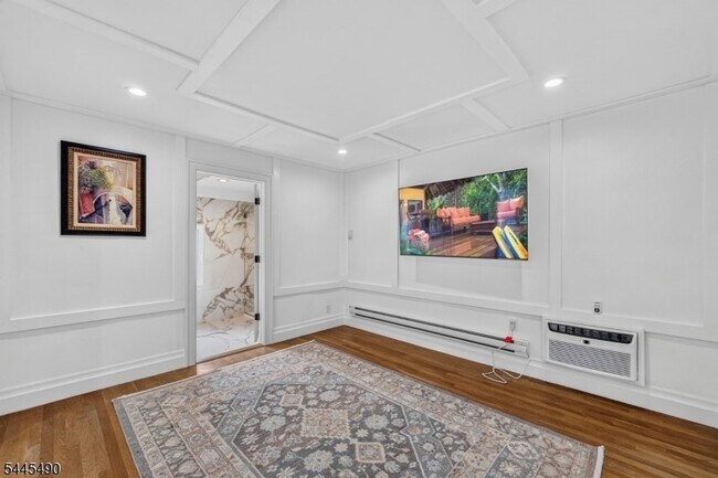 Photo - 91 Columbus Dr