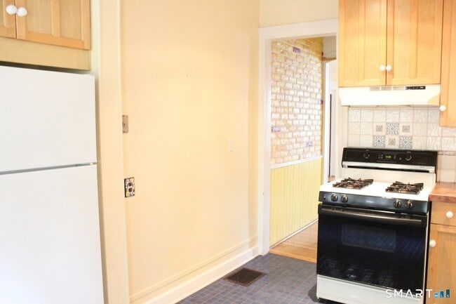 Photo - 28 Cottage St