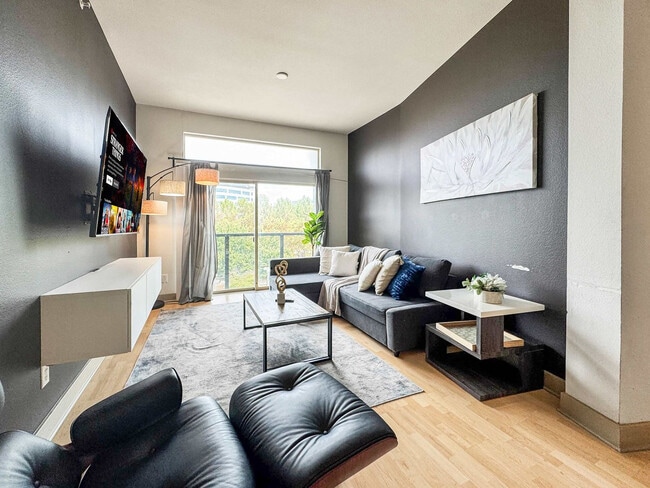 Photo - 2901 Indiana St Unit ID1285559P