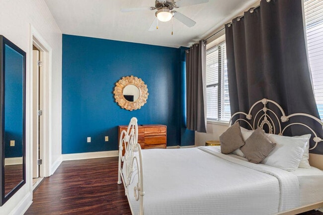 Photo - 925 Common St Unit ID1266925P