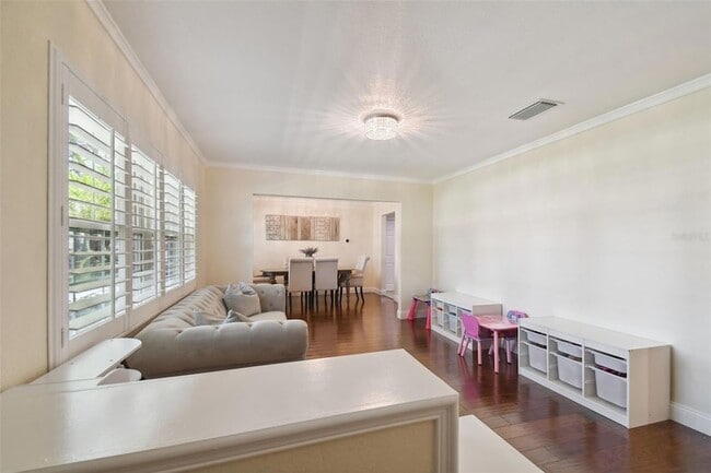 Photo - 4802 W Longfellow Ave