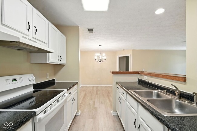 Photo - 12598 Tennyson Ln Unit 102