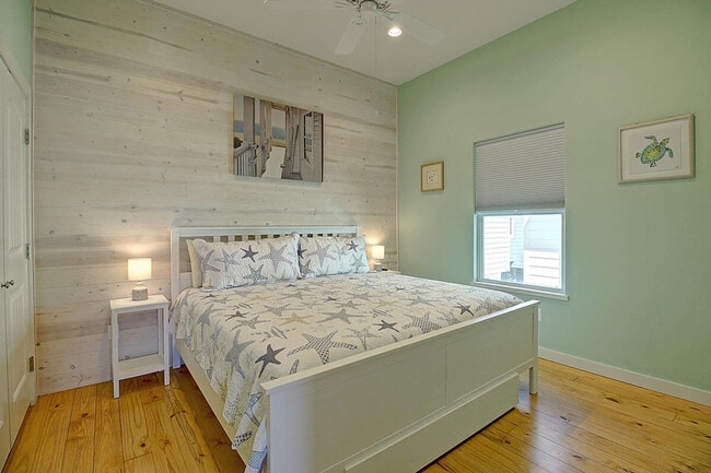 Photo - 1924 Eleventh Street-SI ID1023221P Unit SI ID1023221P