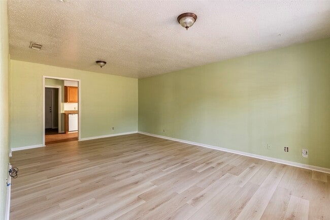 Photo - 309 Blake Dr Unit B