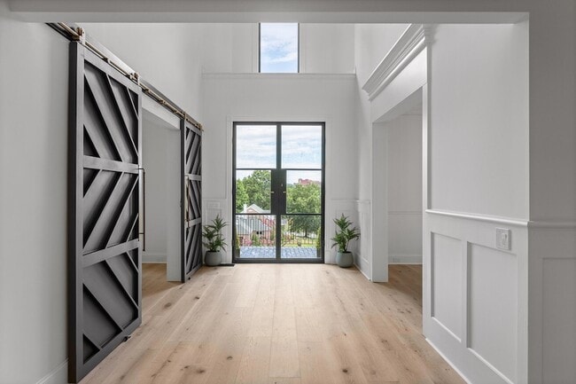 Photo - 1103 Centennial Dr