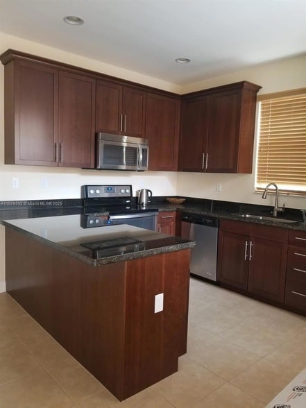 Photo - 14657 SW 14th St