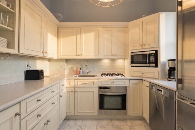 Photo - 3 E 9th St Unit SI FL2-ID1473047P