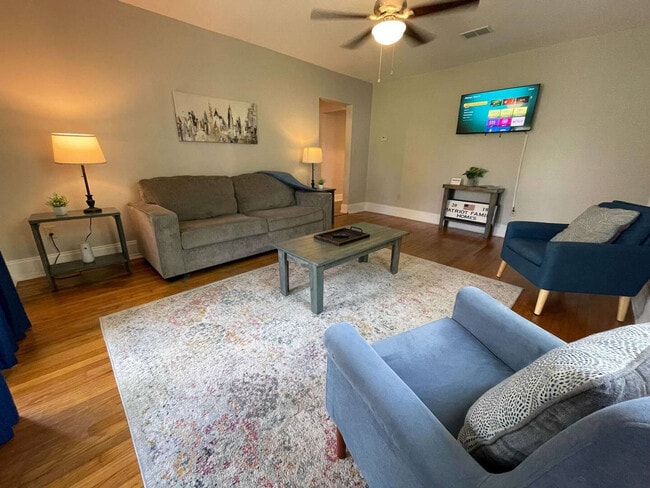 Photo - 410 N C St Unit SI ID1367374P