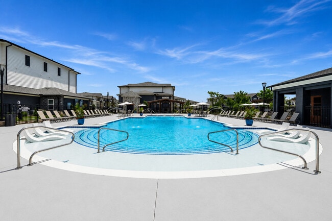 Photo - Clear Creek Springdale Apartments