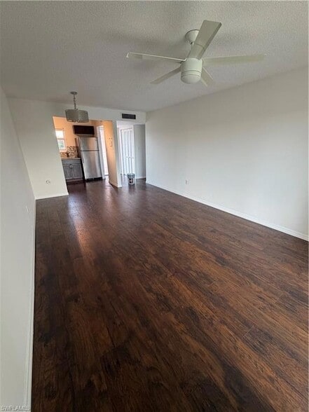 Photo - 190 Turtle Lake Ct