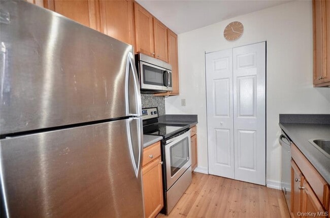 Photo - 99 Richmond Blvd Unit 3A