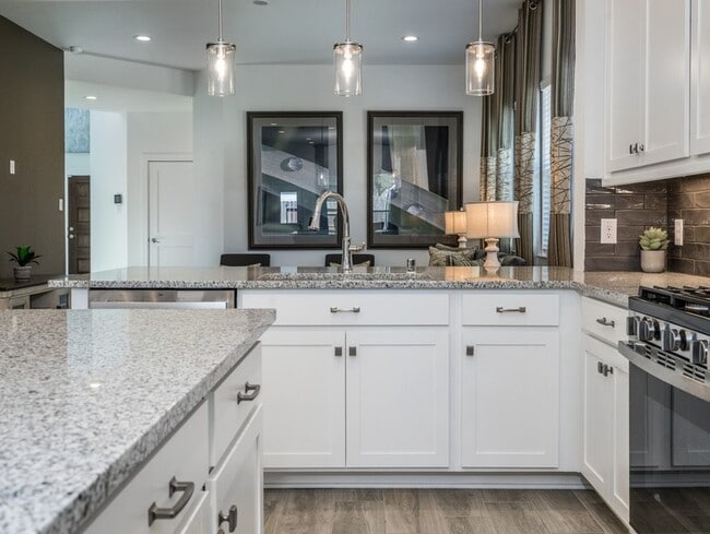 Photo - 13210 Wood Leaf Pk