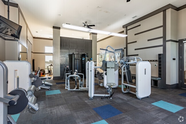 24-Hour Fitness Center & Yoga Room - Harvest Station