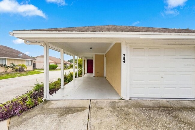 Photo - 754 Summerland Dr