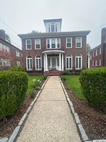 Photo - 51 Algonquin Rd