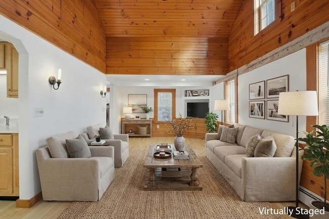 Building Photo - 92 Main St Unit 1