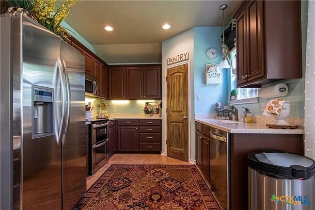 Photo - 606 E 28th Ave