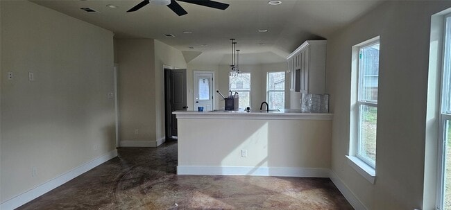 Photo - 7952 Hull Ave