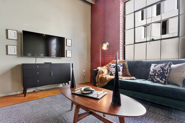 Photo - 1039 Constance St Unit ID1265387P