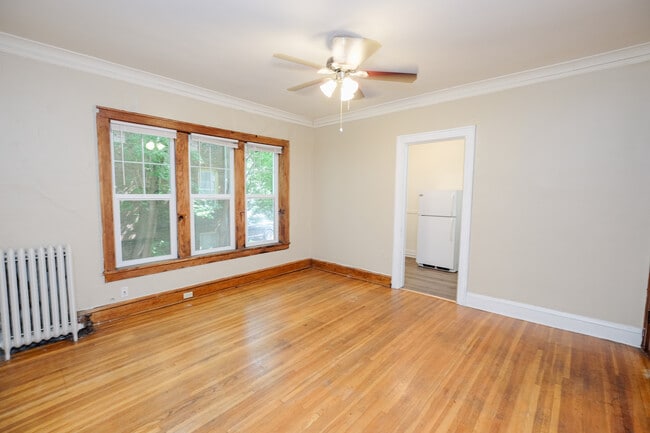 Photo - Girard Apartments