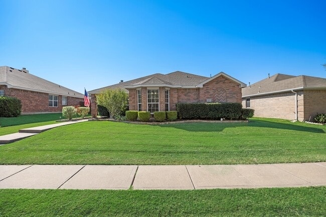 Photo - 2271 Fieldcrest Dr