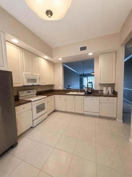 Photo - 5 Harbour Isle Dr E Unit PH06