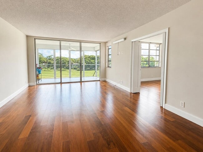 Photo - 4030 W Palm Aire Dr Unit 402