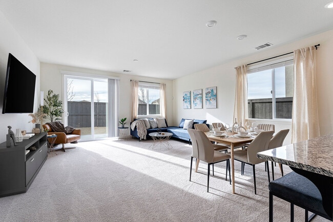 Photo - 2021 Maradona Dr Unit SI ID1228252P