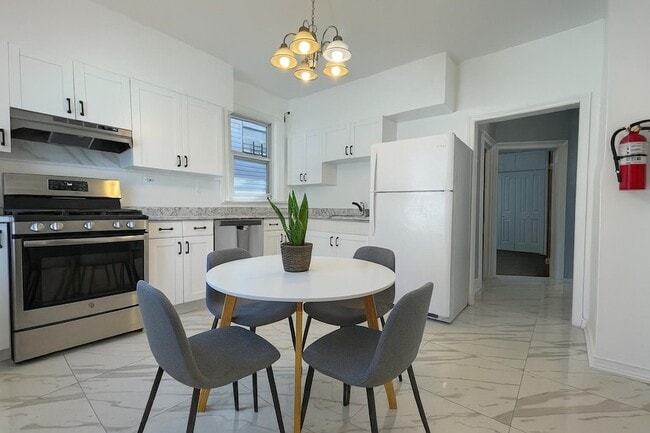 Photo - 304 Fulton Ave