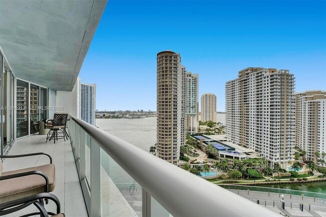 Photo - 465 Brickell Ave Unit 1905