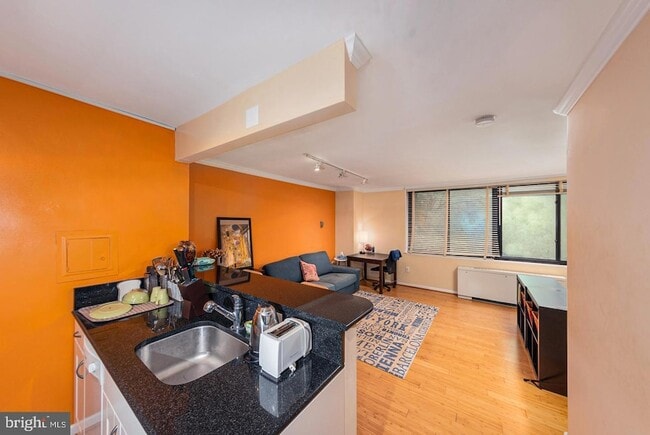 Photo - 2030 F St NW Unit 209