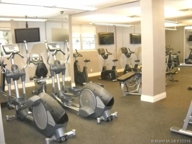 Building Photo - 3801 S Ocean Dr Unit 10V