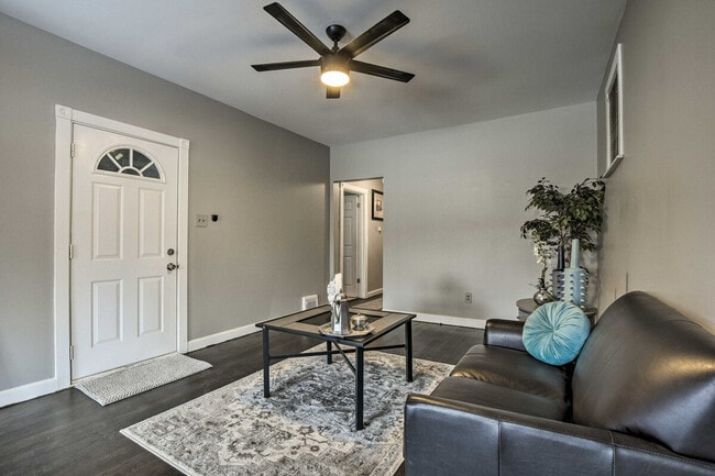 Photo - 220 N Laporte Ave Unit ID1306380P