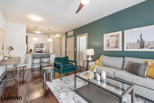 Building Photo - 6426 Crystal Run Unit 1203