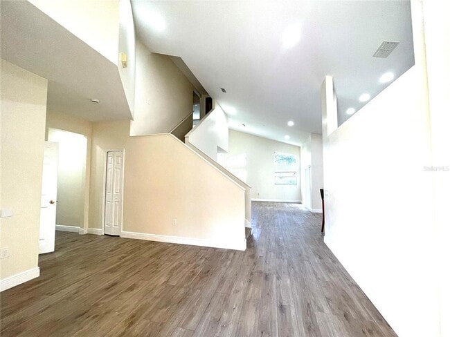 Photo - 110 Winchester Ln